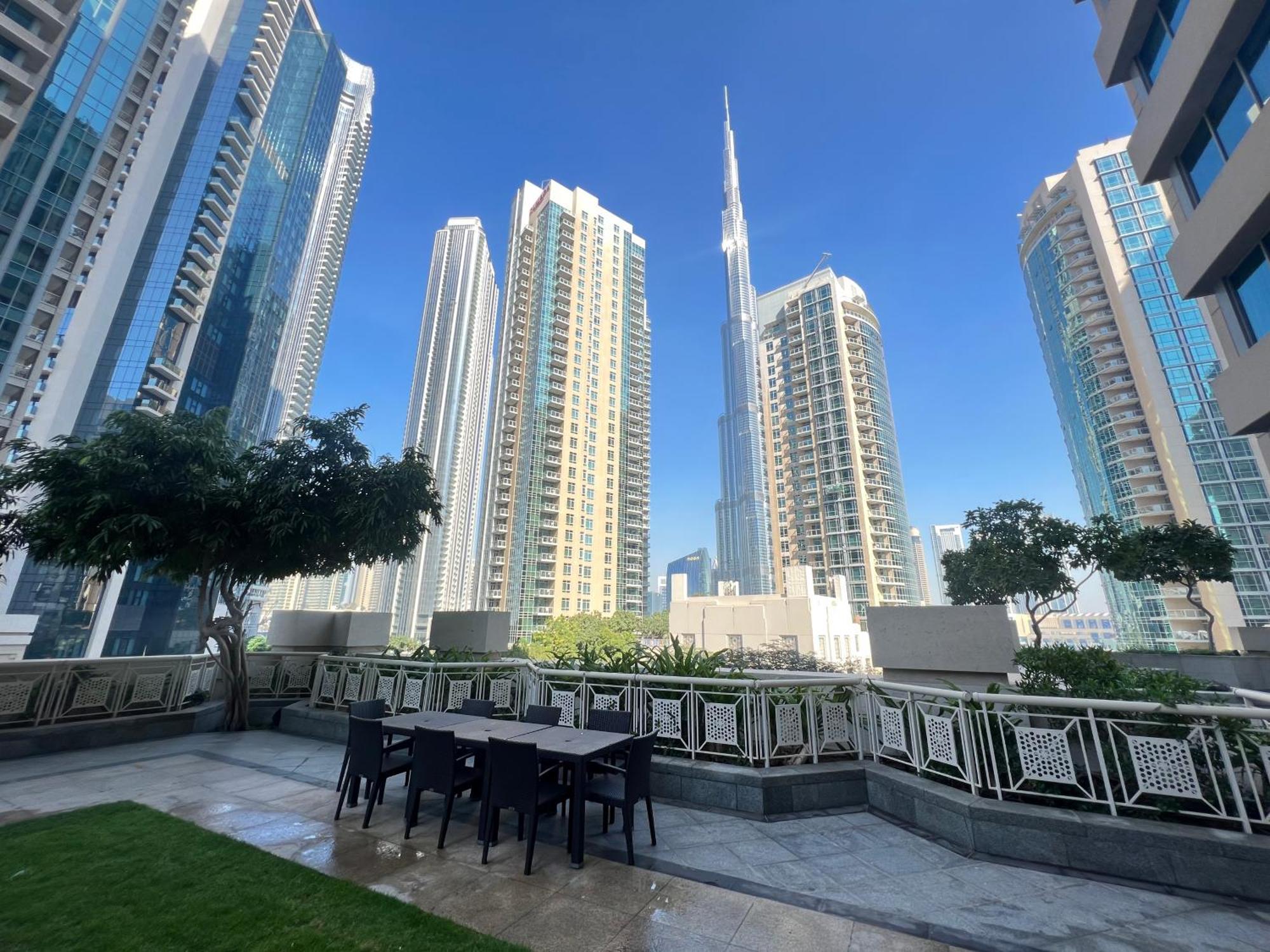 Prestige Living 2Br With Full Burj Khalifa And Fountain View By Auberge Dubai Exterior photo